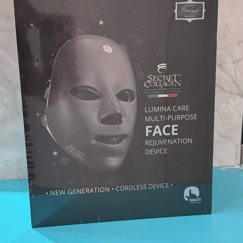 Silver Face Rejuvenation Mask